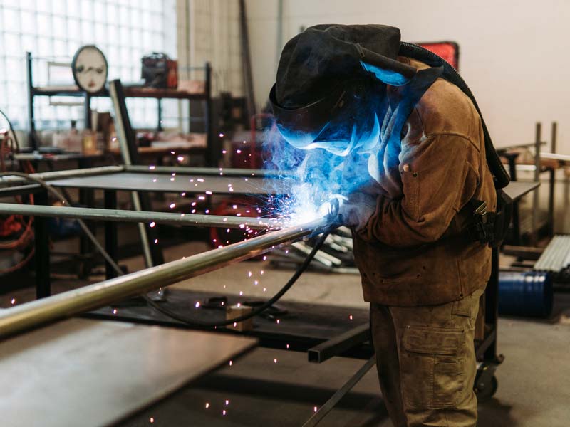 Welding fence